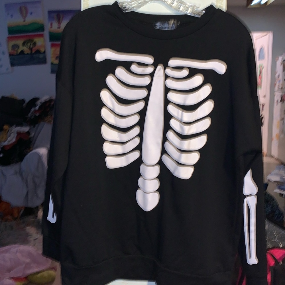 For G and PL Size Large Skeleton Sweatshirt